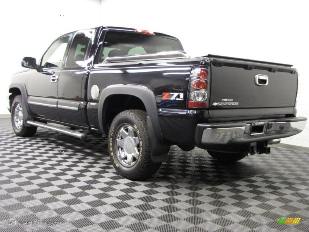 2006 Silverado 1500 LT Extended Cab 4x4 - Black / Dark Charcoal photo #2