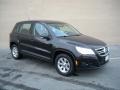 Deep Black Metallic - Tiguan S 4Motion Photo No. 7