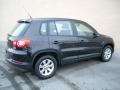Deep Black Metallic - Tiguan S 4Motion Photo No. 15