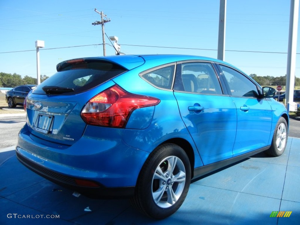 2013 Focus SE Hatchback - Blue Candy / Medium Light Stone photo #3