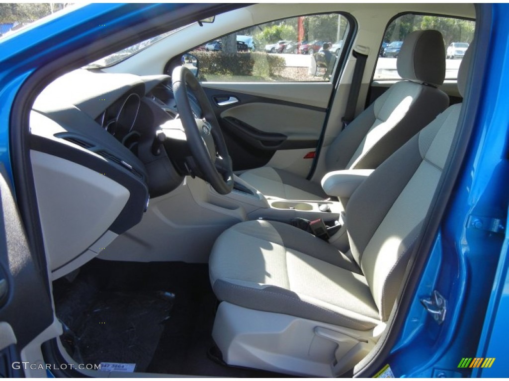 2013 Focus SE Hatchback - Blue Candy / Medium Light Stone photo #5