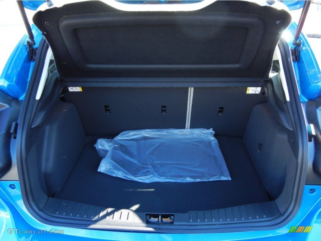 2013 Focus SE Hatchback - Blue Candy / Medium Light Stone photo #10