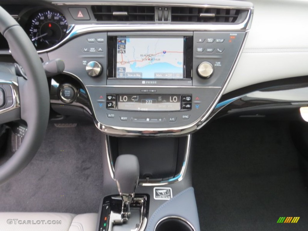 2013 Toyota Avalon Limited Controls Photo #75274824
