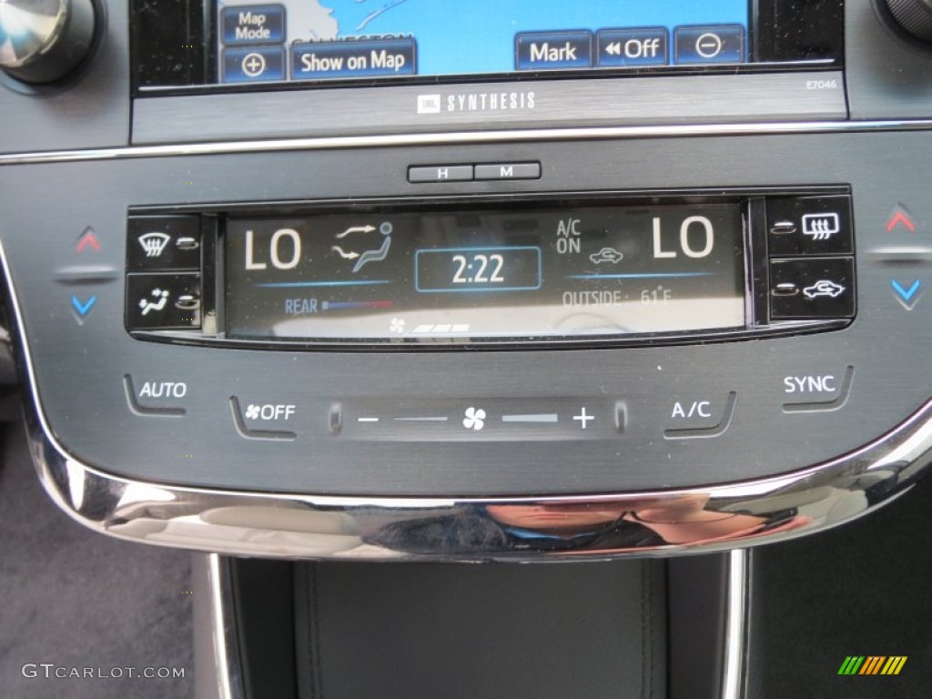 2013 Toyota Avalon Limited Controls Photo #75274851
