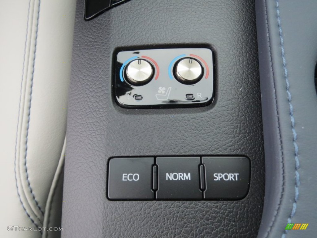 2013 Toyota Avalon Limited Controls Photo #75275375