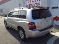 Millenium Silver Metallic - Highlander V6 4WD Photo No. 4