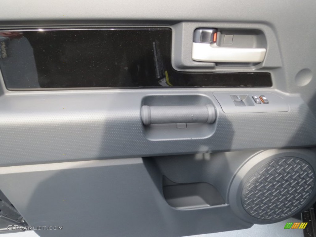 2013 Toyota FJ Cruiser Standard FJ Cruiser Model Dark Charcoal Door Panel Photo #75277911