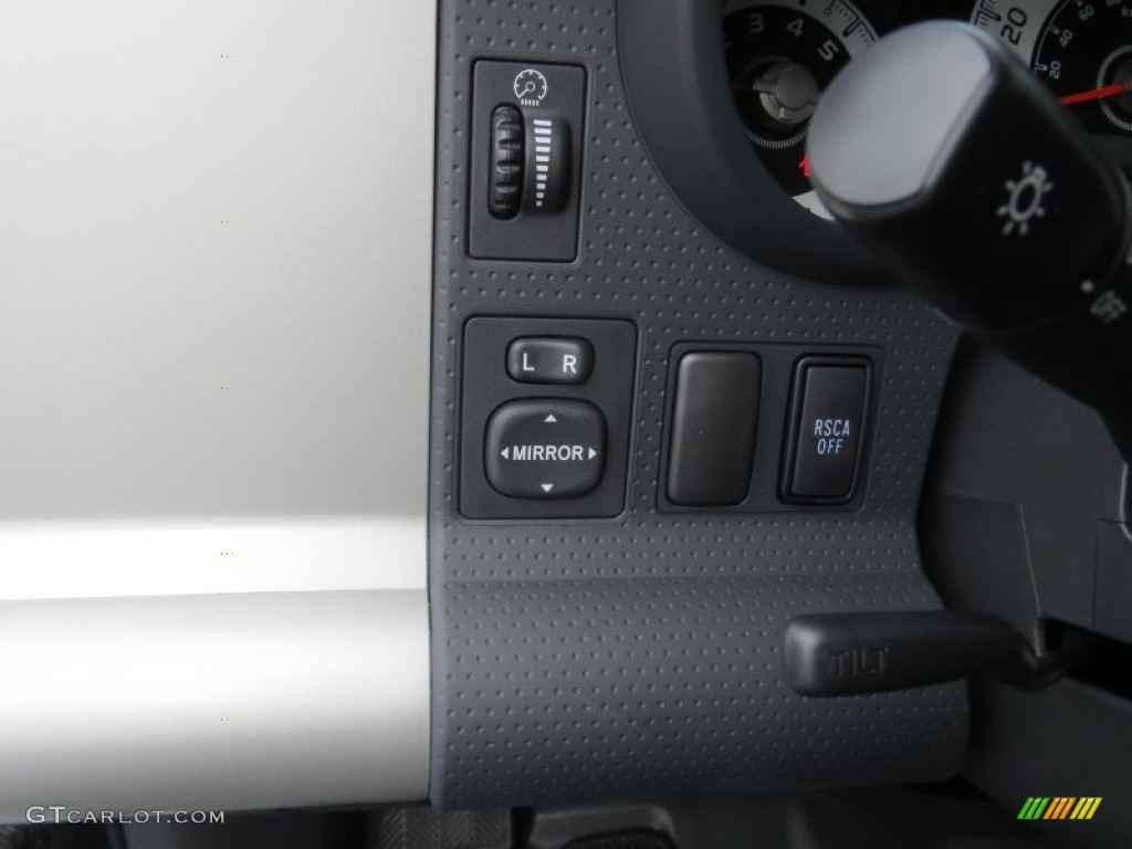 2013 Toyota FJ Cruiser Standard FJ Cruiser Model Controls Photo #75278077