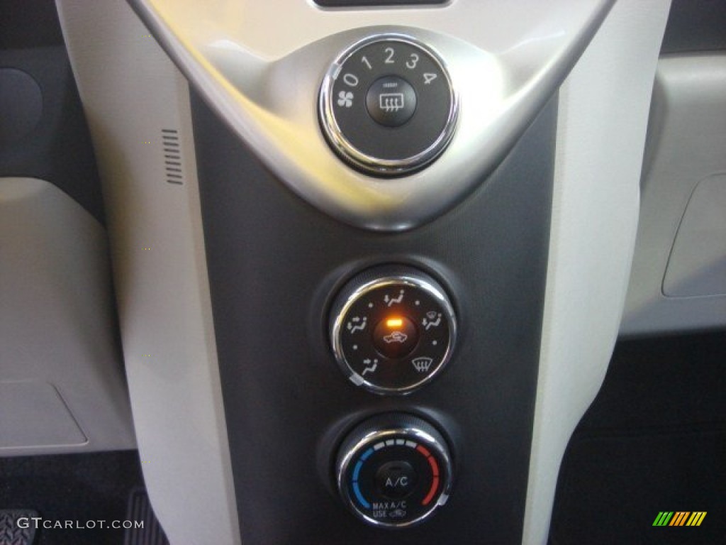 2012 Scion iQ Standard iQ Model Controls Photo #75281979