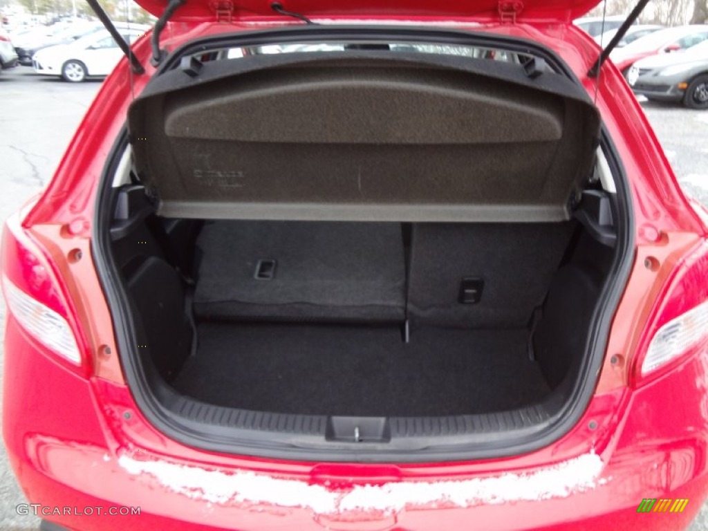 2011 Mazda MAZDA2 Touring Trunk Photos