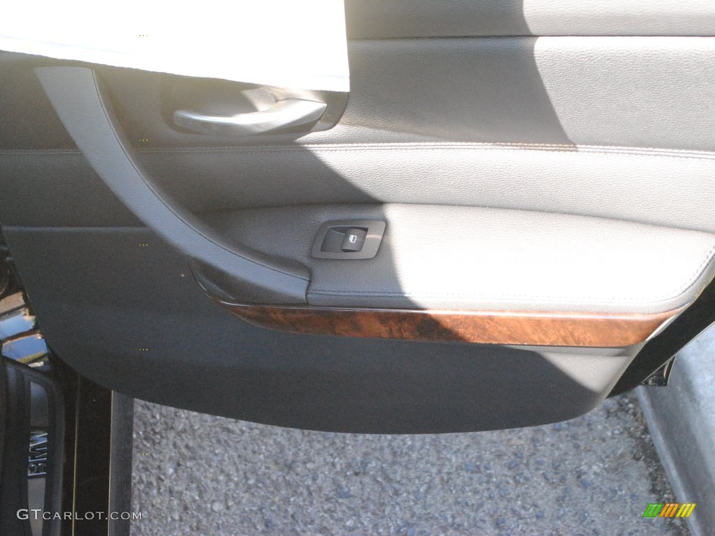 2010 3 Series 328i Sedan - Jet Black / Black photo #7