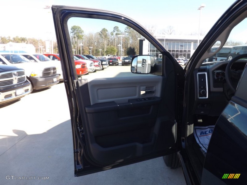 2012 Ram 3500 HD SLT Crew Cab 4x4 - True Blue Pearl / Dark Slate/Medium Graystone photo #15