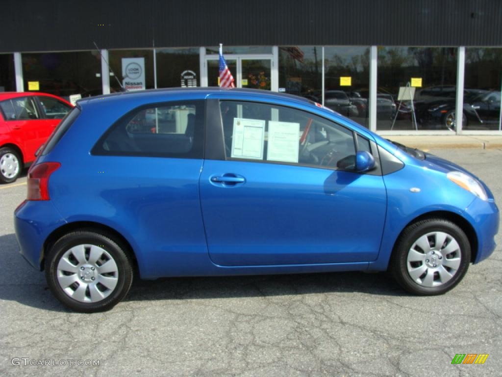 2007 Yaris 3 Door Liftback - Blazing Blue Metallic / Dark Charcoal photo #6