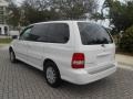 2003 Clear White Kia Sedona LX  photo #6