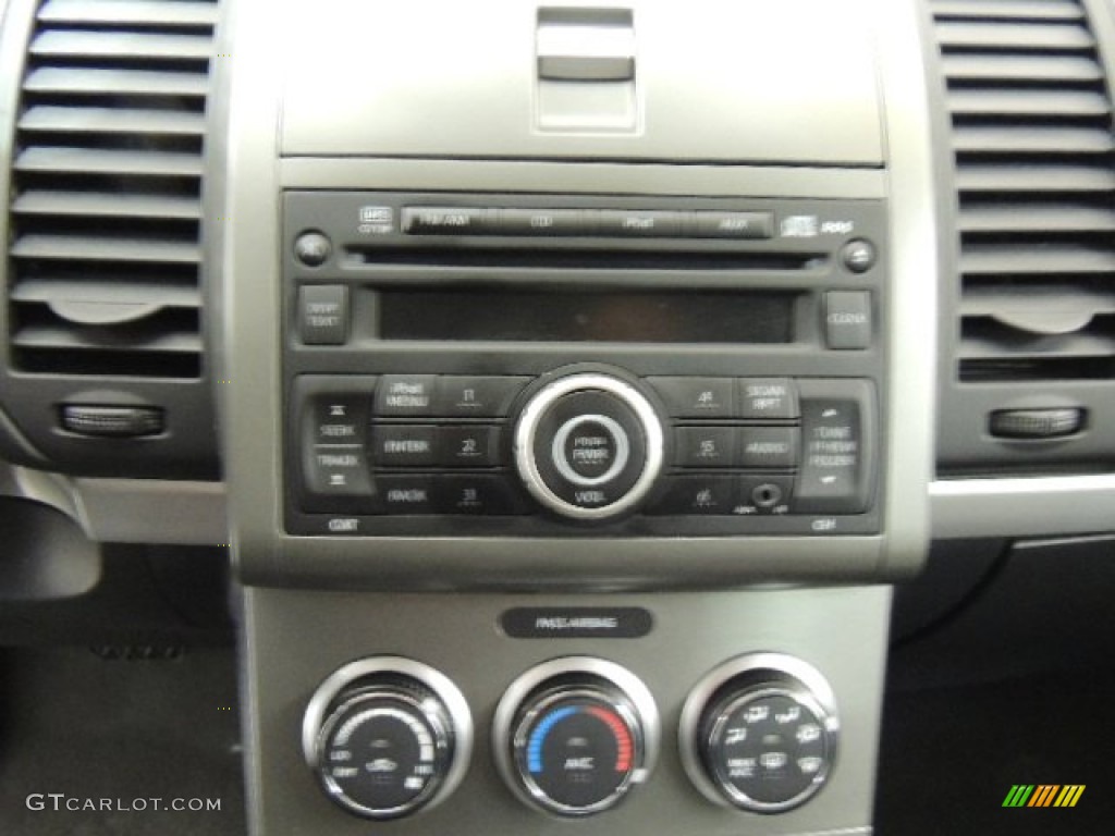 2012 Sentra 2.0 SR - Super Black / Charcoal photo #19