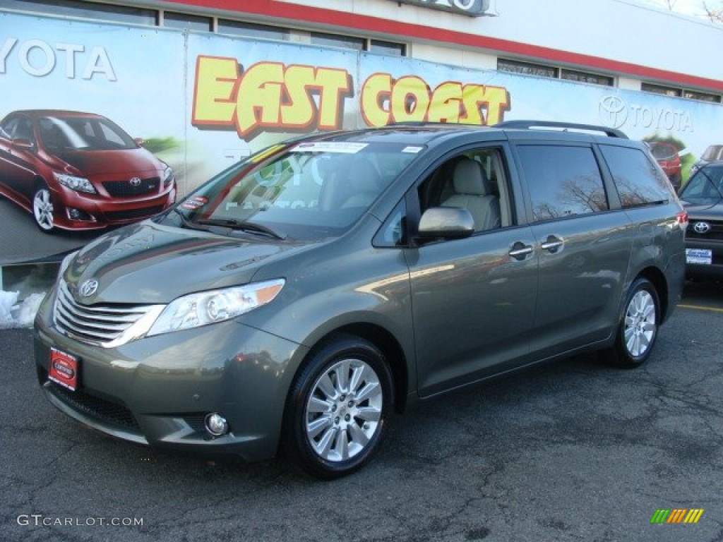 2011 Sienna Limited AWD - South Pacific Blue Pearl / Light Gray photo #3