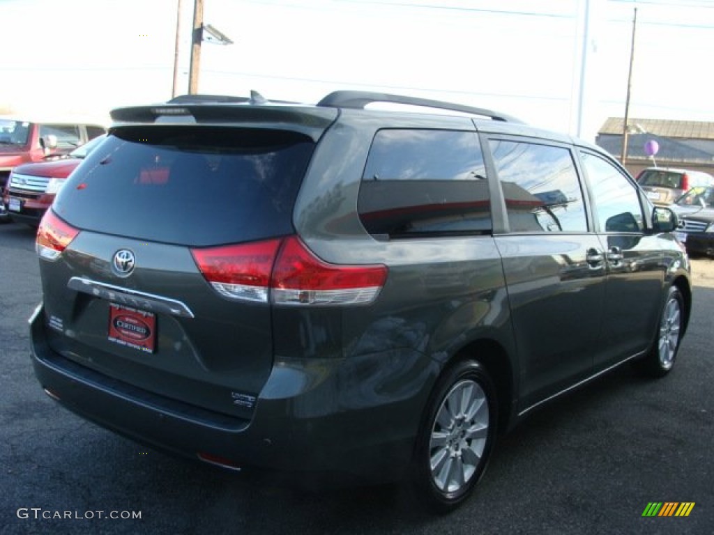 2011 Sienna Limited AWD - South Pacific Blue Pearl / Light Gray photo #4