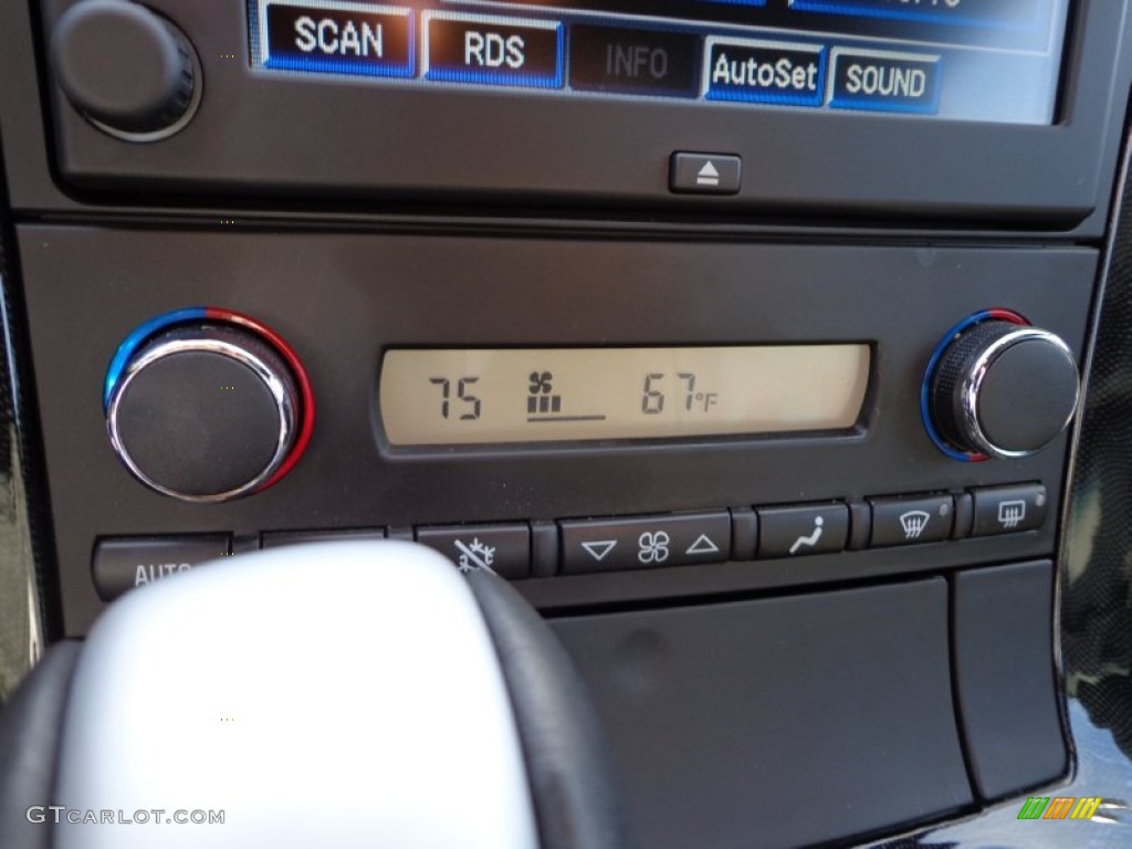 2013 Chevrolet Corvette Coupe Controls Photo #75299509