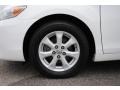 Super White - Camry LE Photo No. 20
