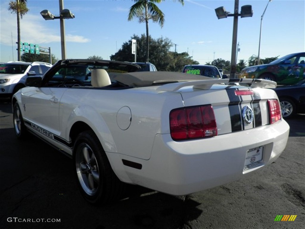 2006 Mustang V6 Premium Convertible - Performance White / Light Parchment photo #21