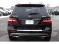 Black - ML 350 4Matic Photo No. 4
