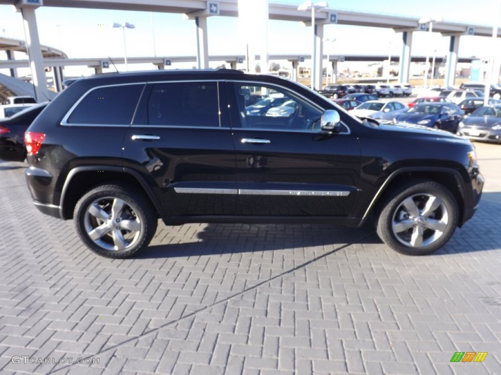 Brilliant Black Crystal Pearl 2013 Jeep Grand Cherokee Overland Exterior Photo #75306550