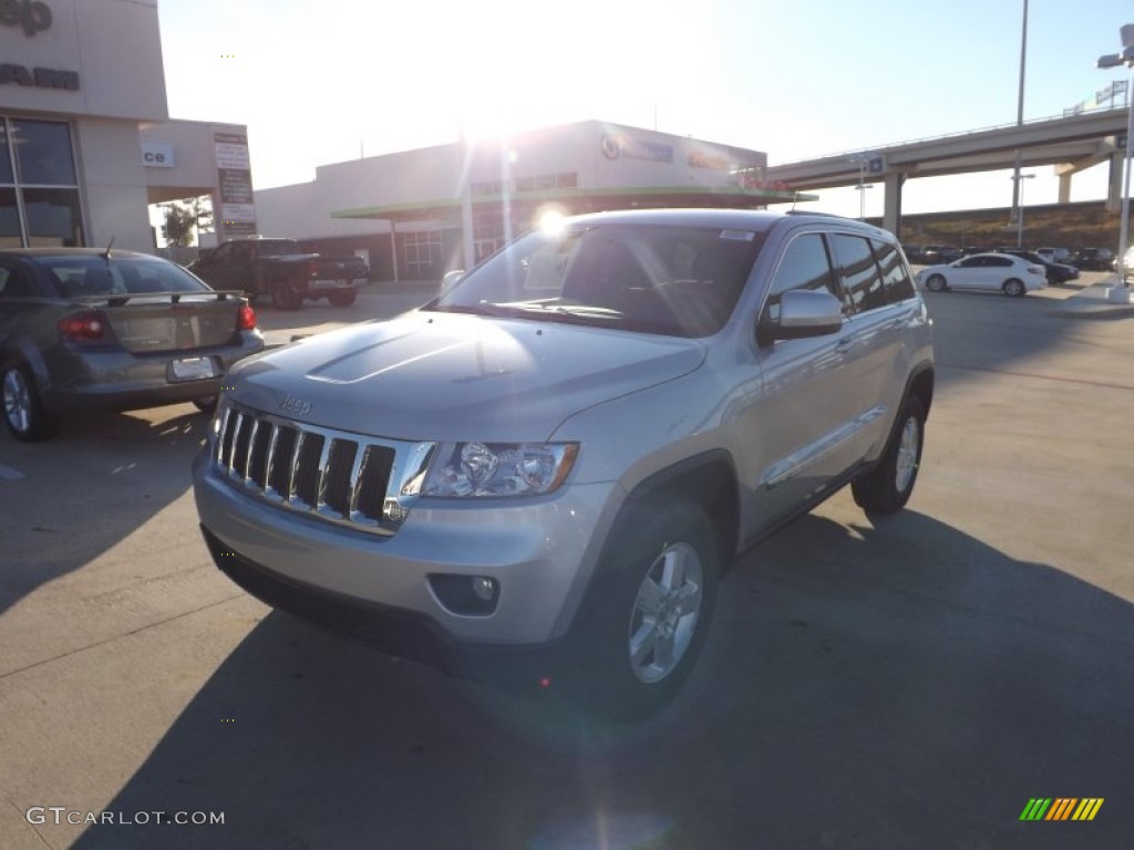 2013 Grand Cherokee Laredo - Bright Silver Metallic / Dark Graystone/Medium Graystone photo #1