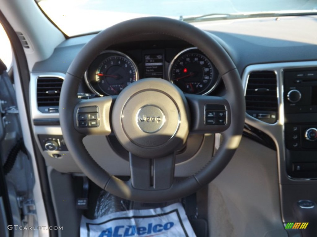 2013 Grand Cherokee Laredo - Bright Silver Metallic / Dark Graystone/Medium Graystone photo #10