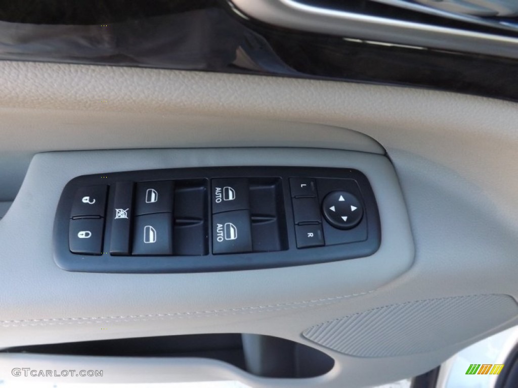2013 Grand Cherokee Laredo - Bright Silver Metallic / Dark Graystone/Medium Graystone photo #14