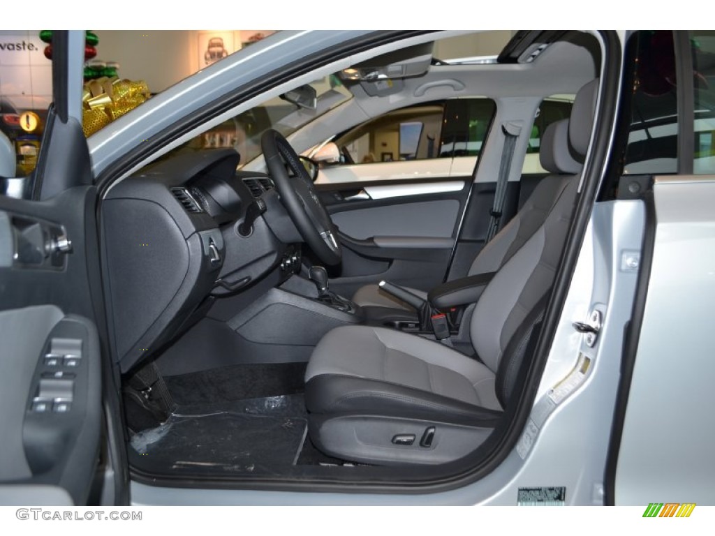 Titan Black Interior 2013 Volkswagen Jetta Hybrid SEL Photo #75308103