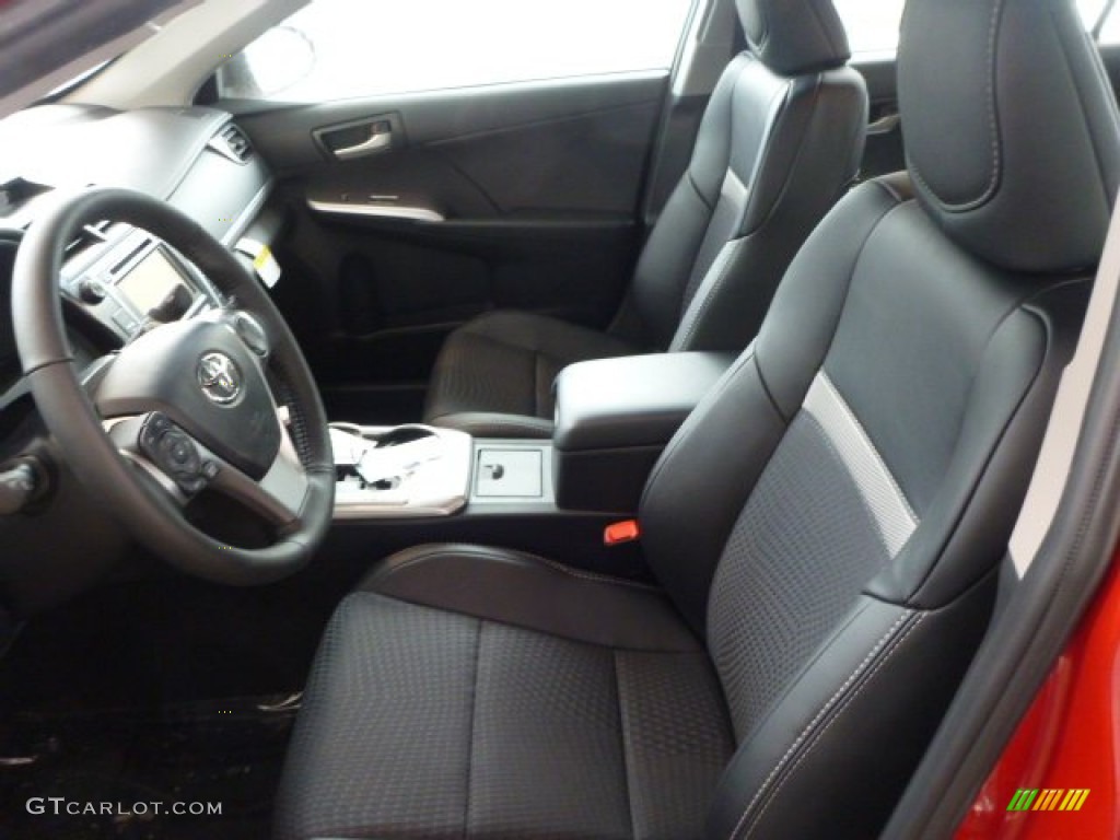 Black Interior 2013 Toyota Camry SE V6 Photo #75308579