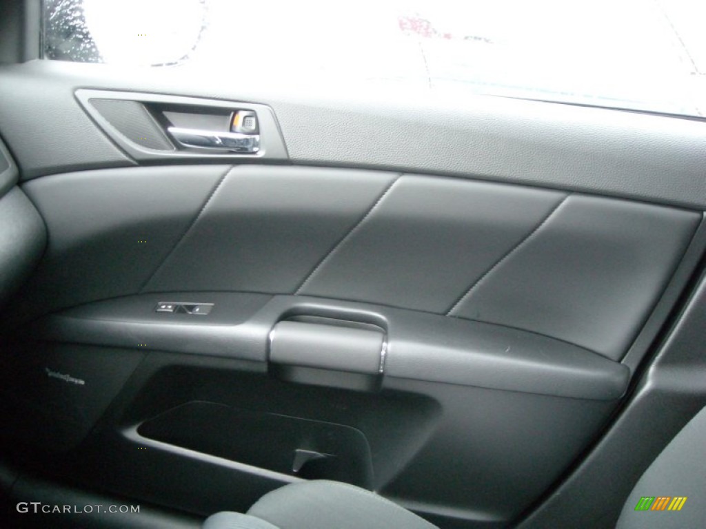 2012 Suzuki Kizashi Sport GTS AWD Door Panel Photos