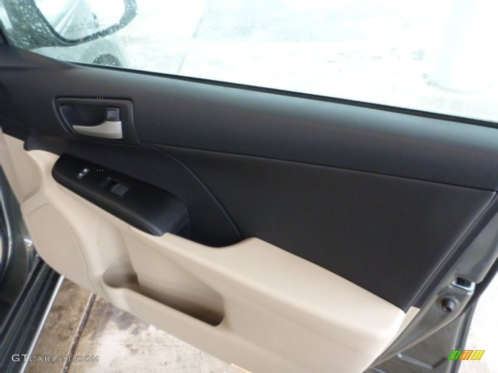 2013 Toyota Camry LE Ivory Door Panel Photo #75310422