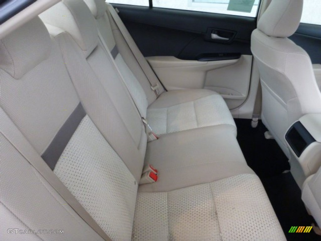 Ivory Interior 2013 Toyota Camry LE Photo #75310431