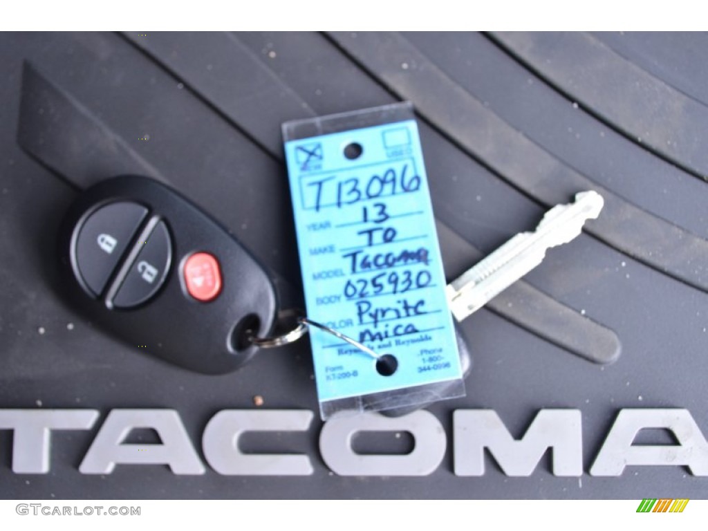 2013 Toyota Tacoma Double Cab Keys Photos