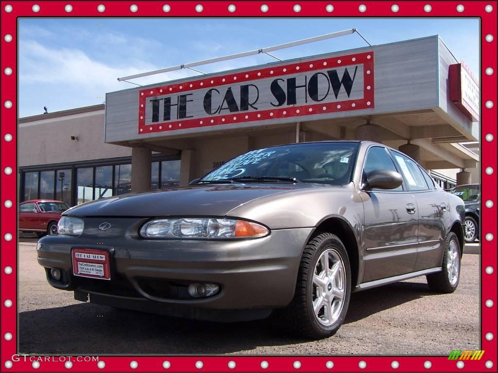 2001 Alero GLS Sedan - Bronzemist Metallic / Neutral photo #1