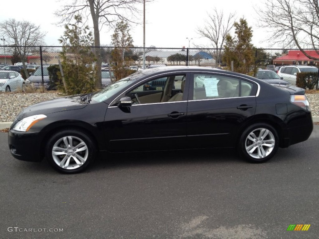 2010 Altima 3.5 SR - Super Black / Blond photo #4