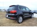 Deep Black Metallic - Tiguan SE Photo No. 2