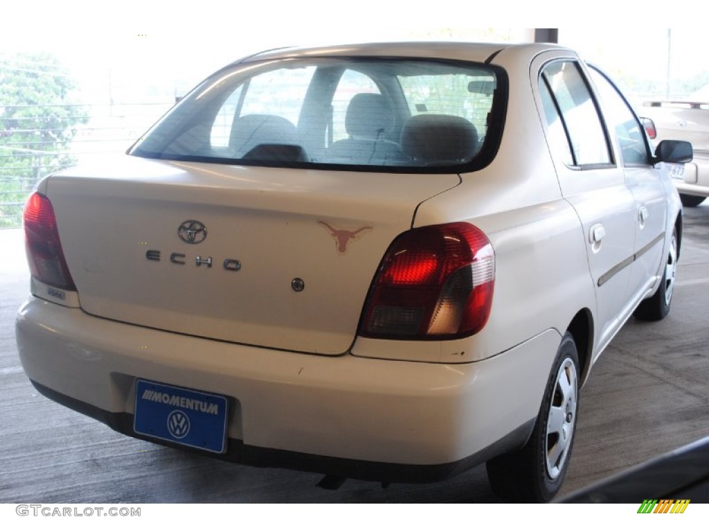 2001 ECHO Sedan - Super White / Shadow Gray photo #7