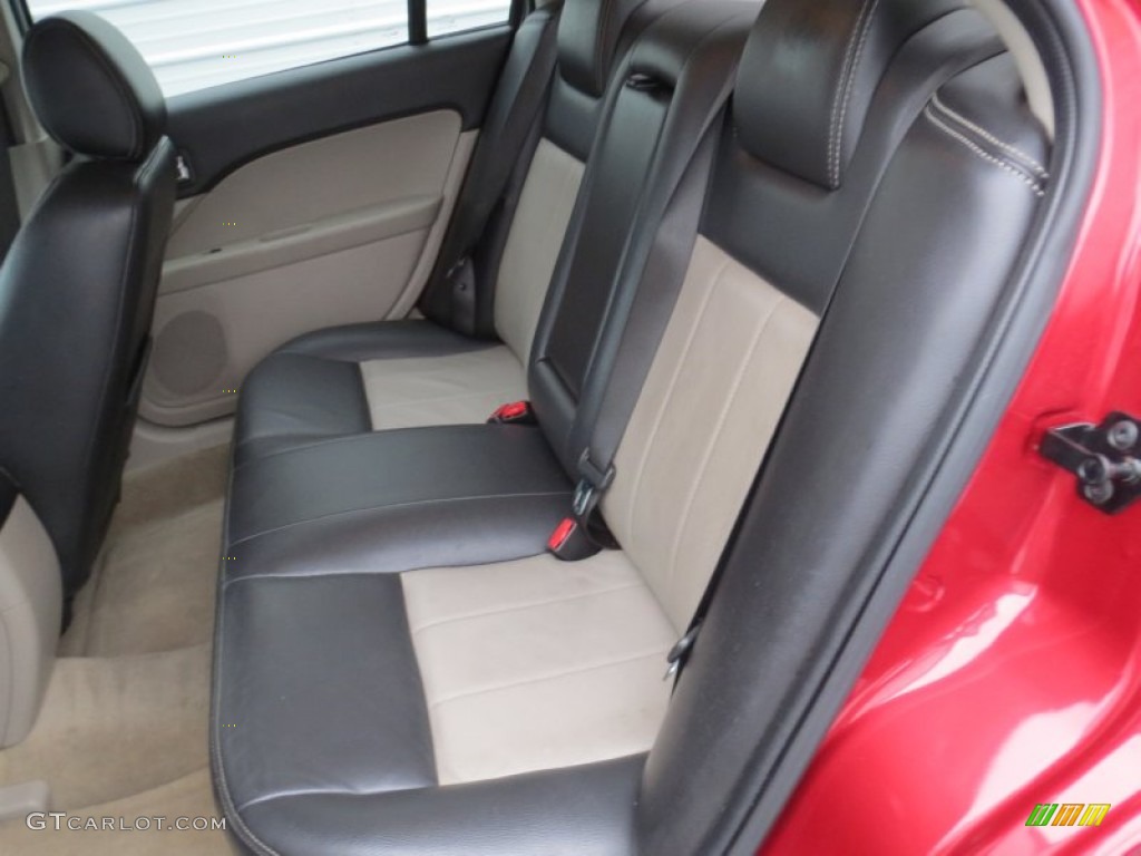 2006 Milan I4 Premier - Vivid Red Metallic / Dark Charcoal/Medium Light Stone photo #27