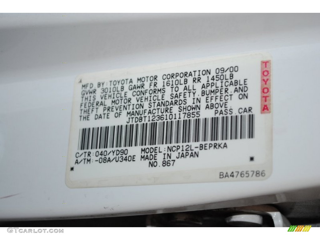 2001 ECHO Sedan - Super White / Shadow Gray photo #19