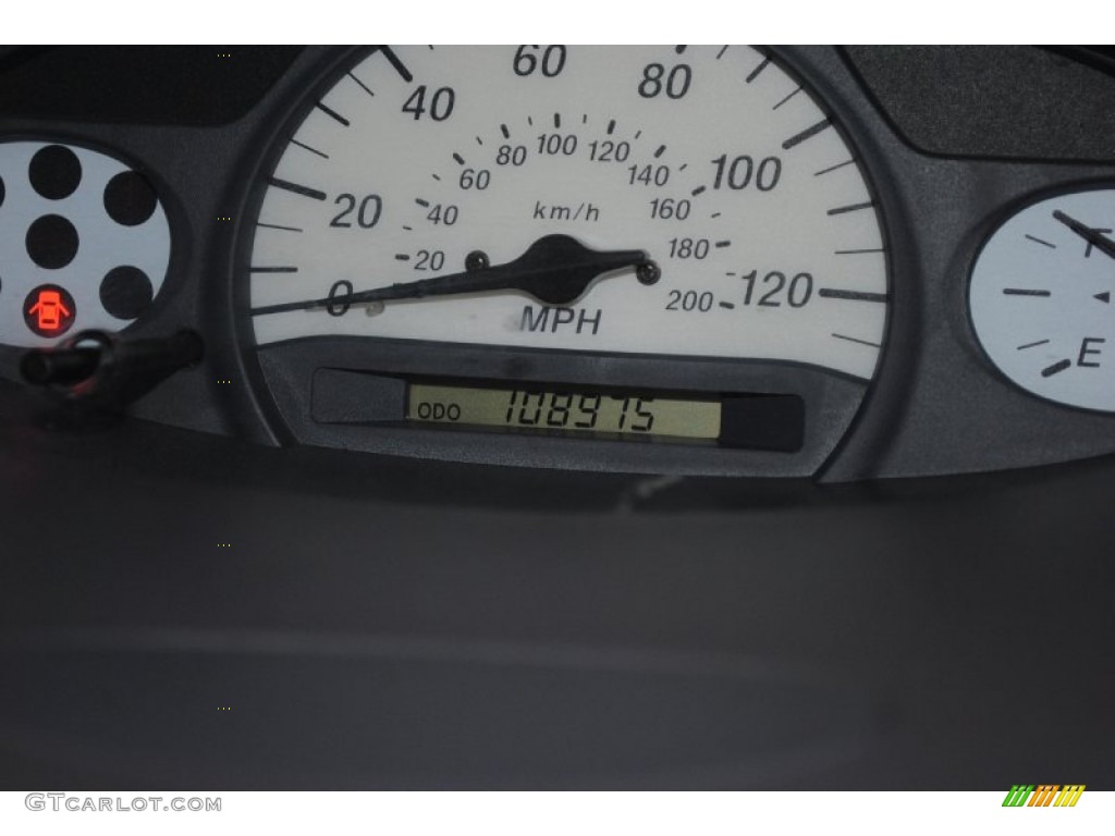2001 ECHO Sedan - Super White / Shadow Gray photo #20
