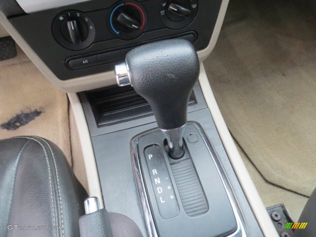 2006 Milan I4 Premier - Vivid Red Metallic / Dark Charcoal/Medium Light Stone photo #39