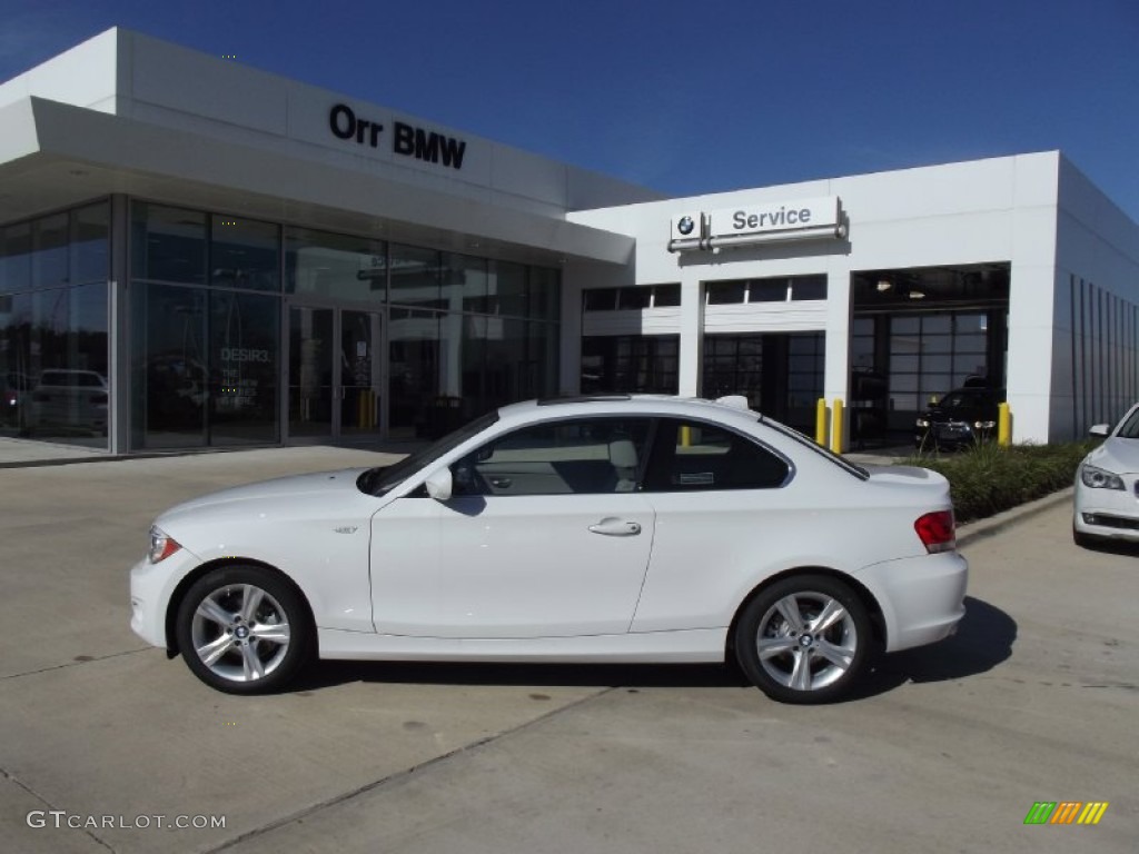 2013 1 Series 128i Coupe - Alpine White / Taupe photo #5