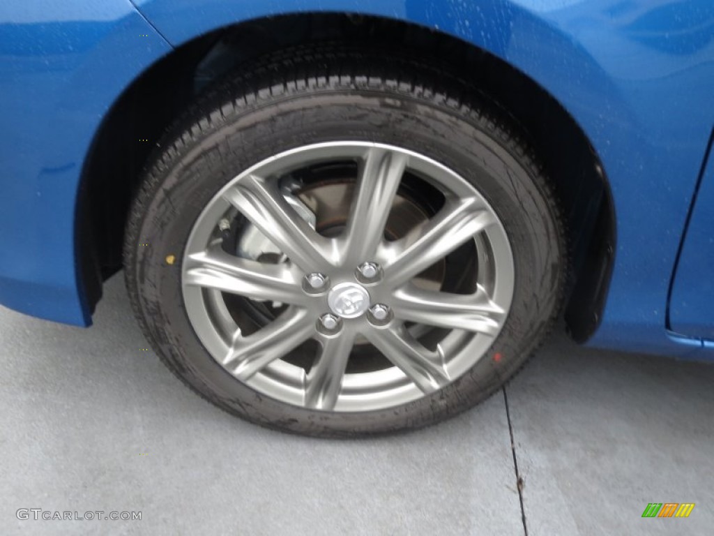 2013 Toyota Yaris SE 5 Door Wheel Photo #75329651