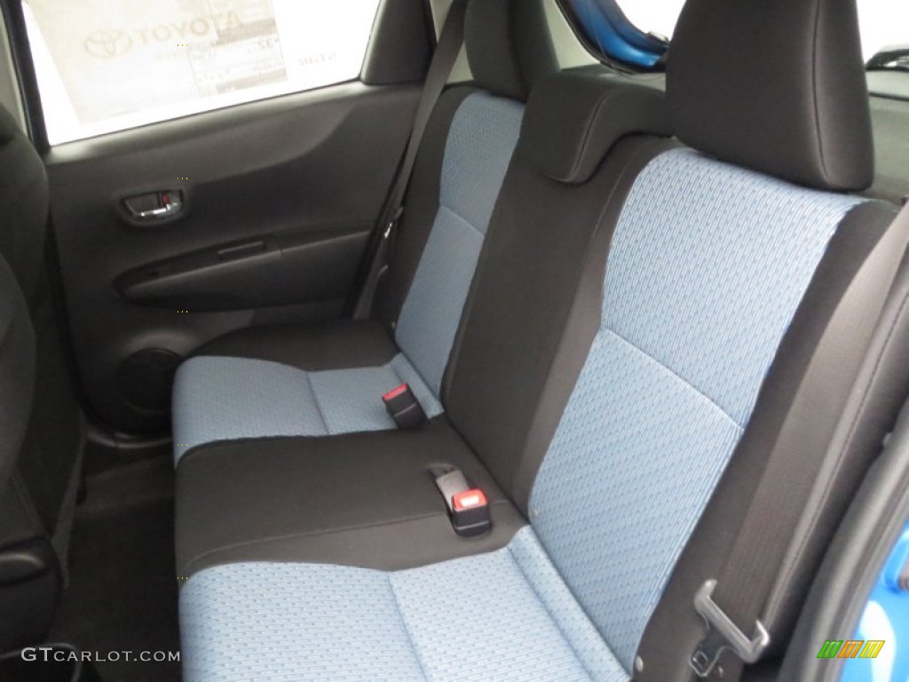 2013 Toyota Yaris SE 5 Door Rear Seat Photo #75329787