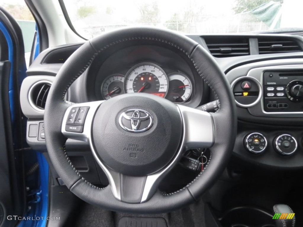 2013 Toyota Yaris SE 5 Door Dark Gray Steering Wheel Photo #75329957