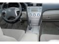 Aloe Green Metallic - Camry LE Photo No. 16