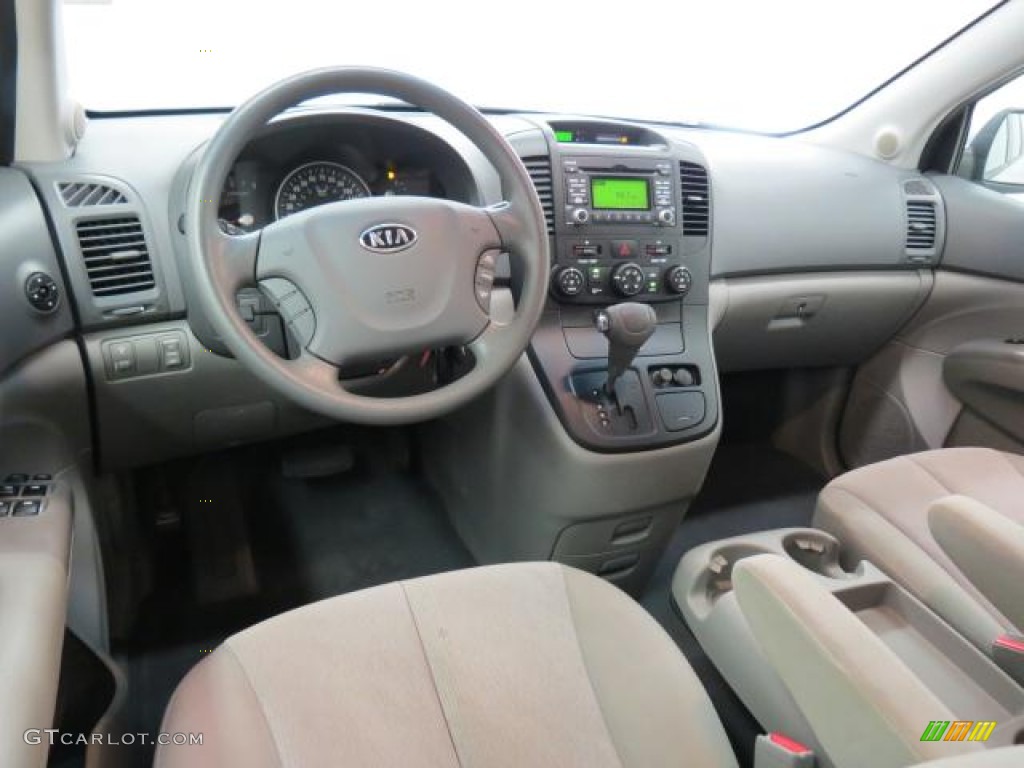 2009 Sedona LX - Clear Silver / Gray photo #5