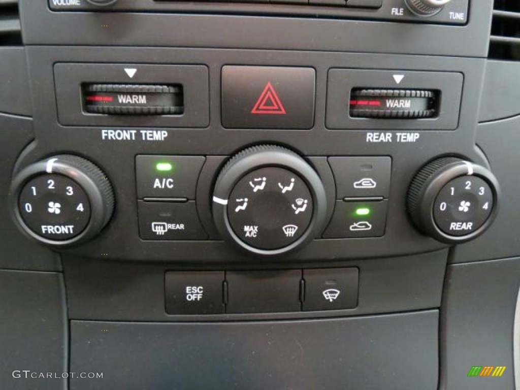 2009 Sedona LX - Clear Silver / Gray photo #14